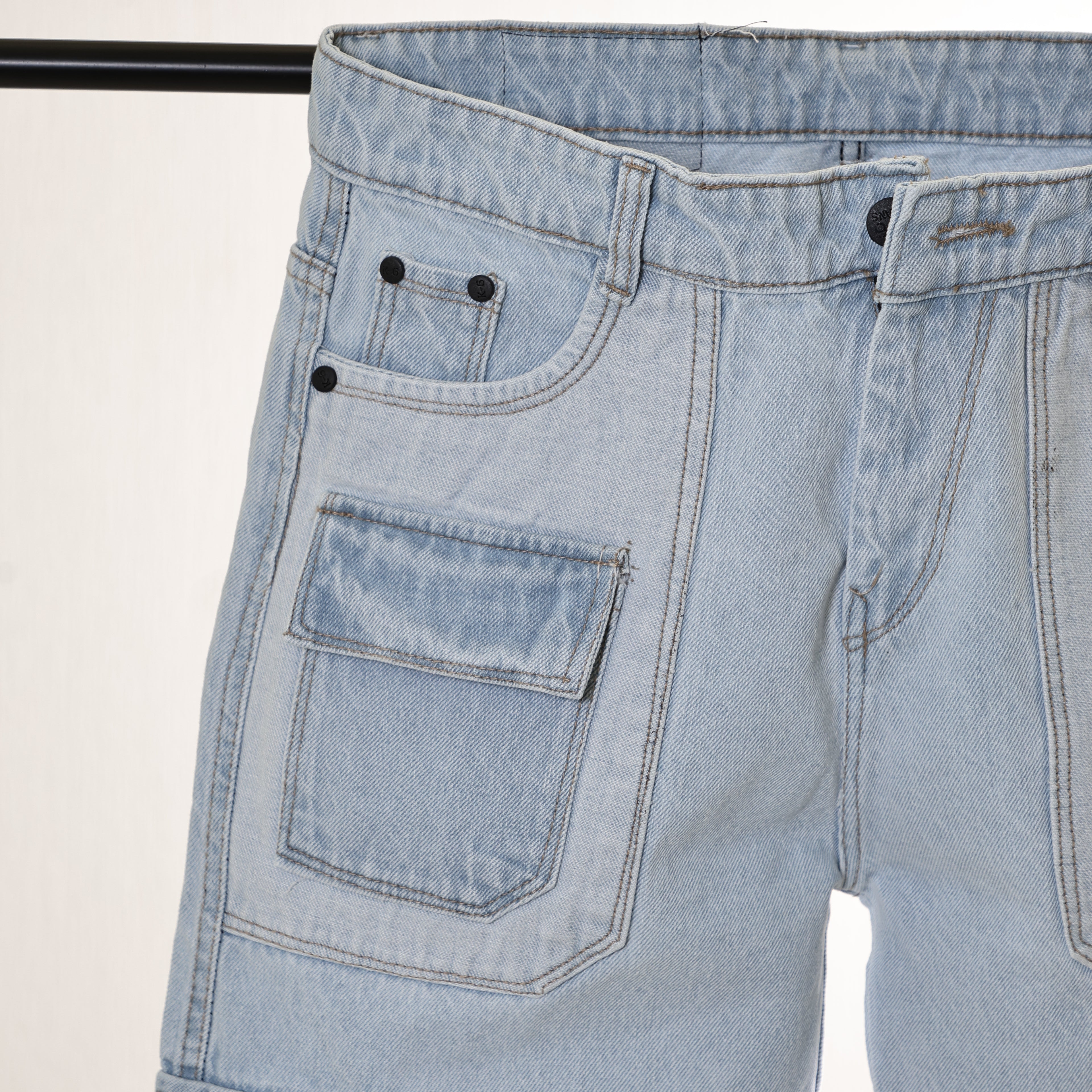 Special edition ( Light Blue cargo )