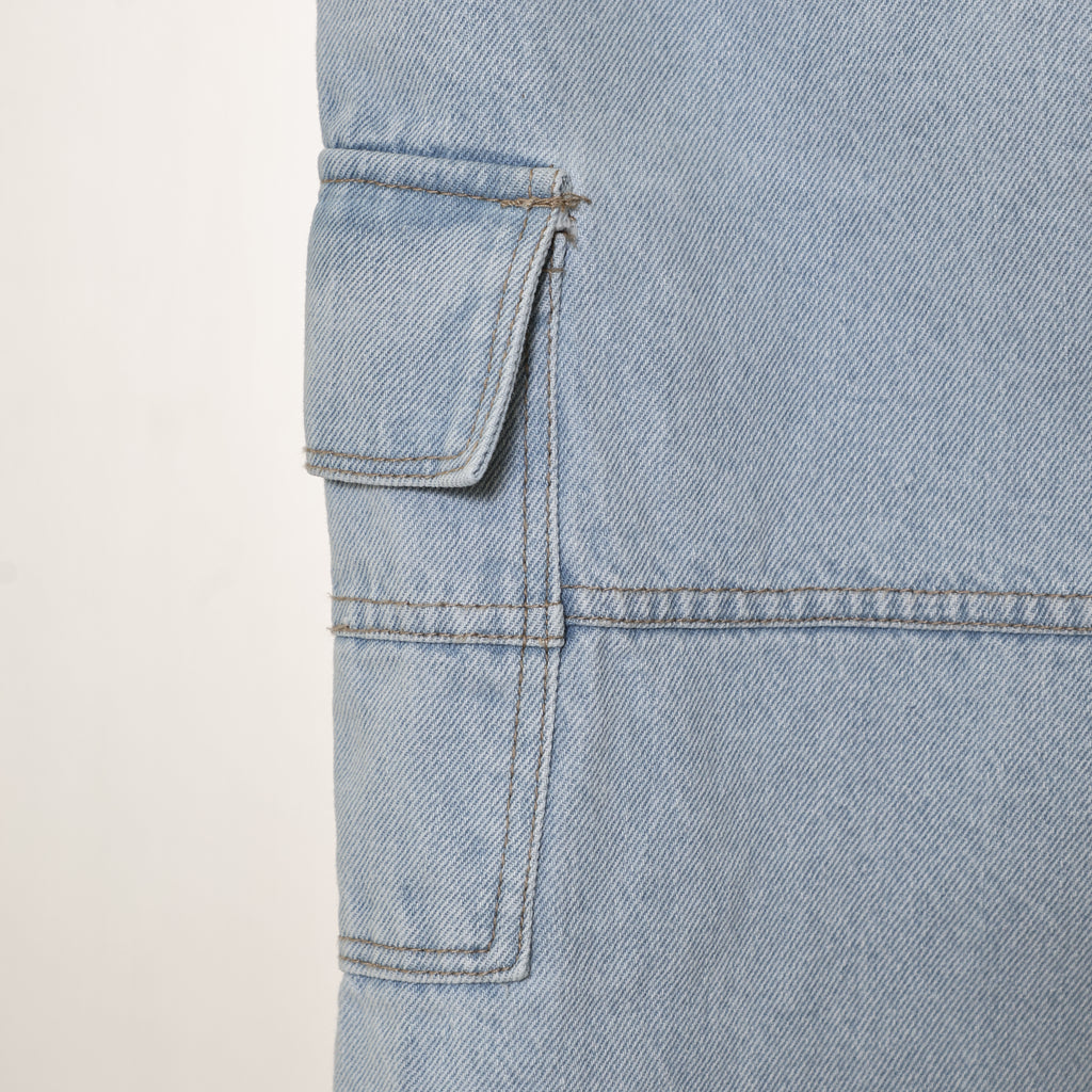 Special edition ( Light Blue cargo )